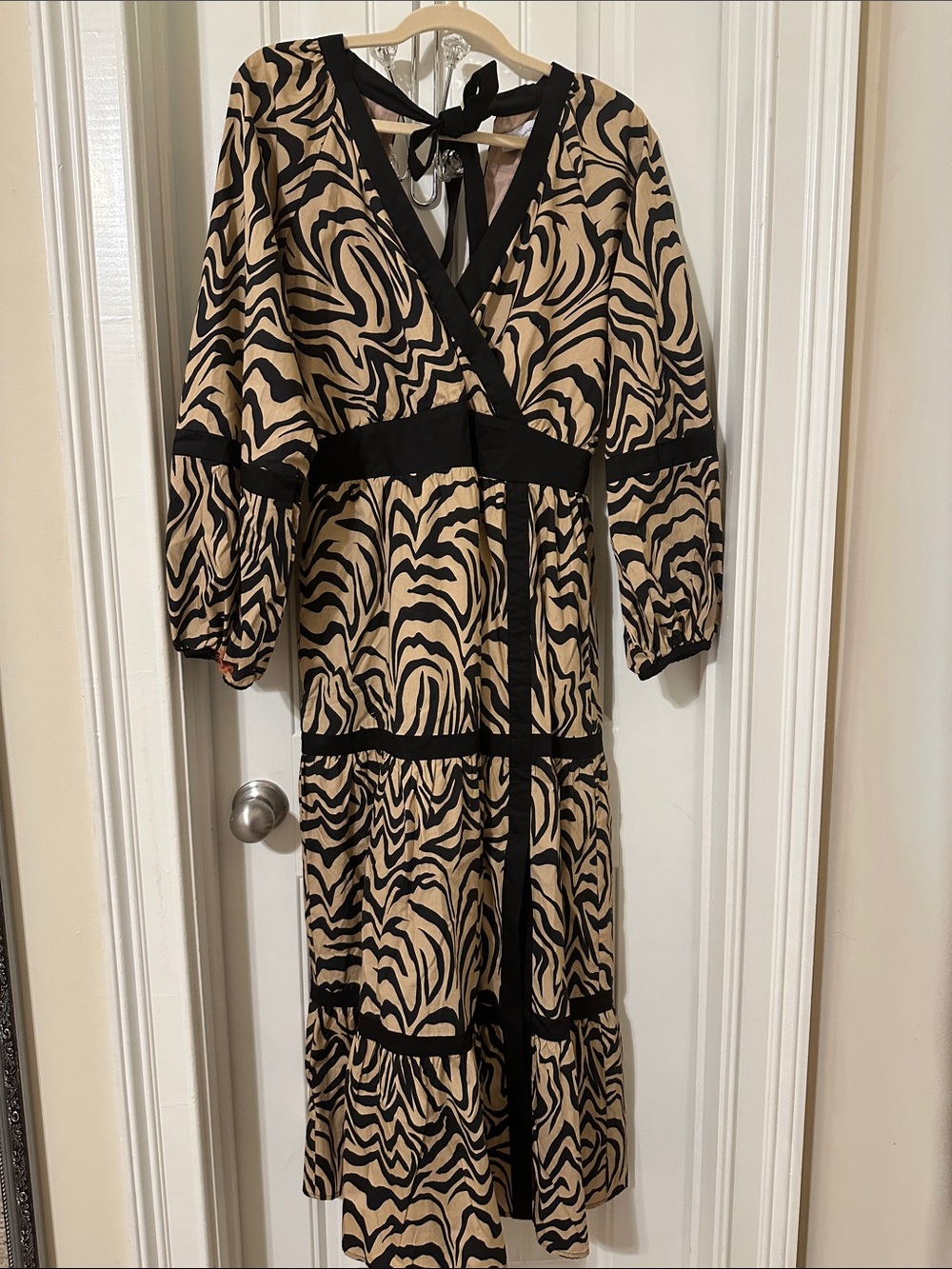 Lost + Wander Beige and Black Abstract Print Maxi Dress
